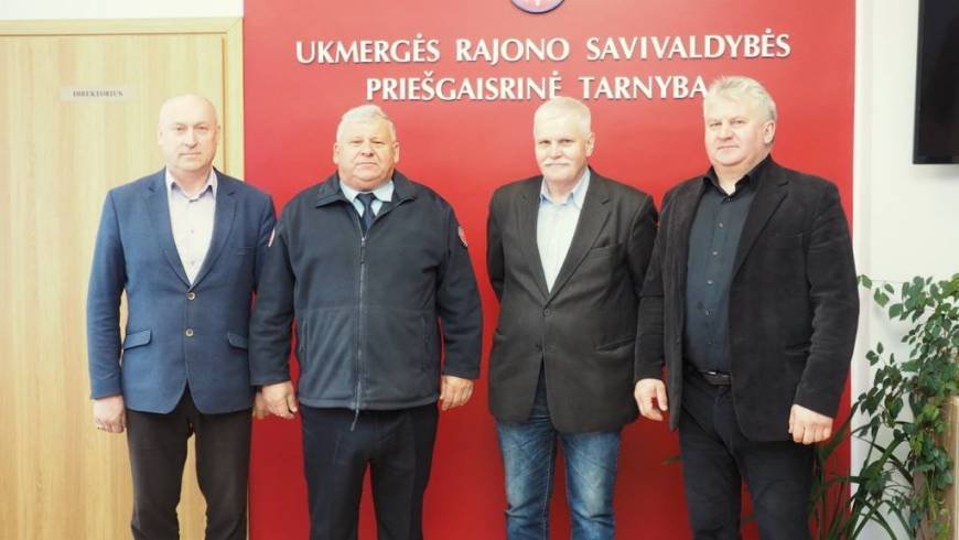 SVEČIUOSE ŠALČININKŲ UGNIAGESIAI