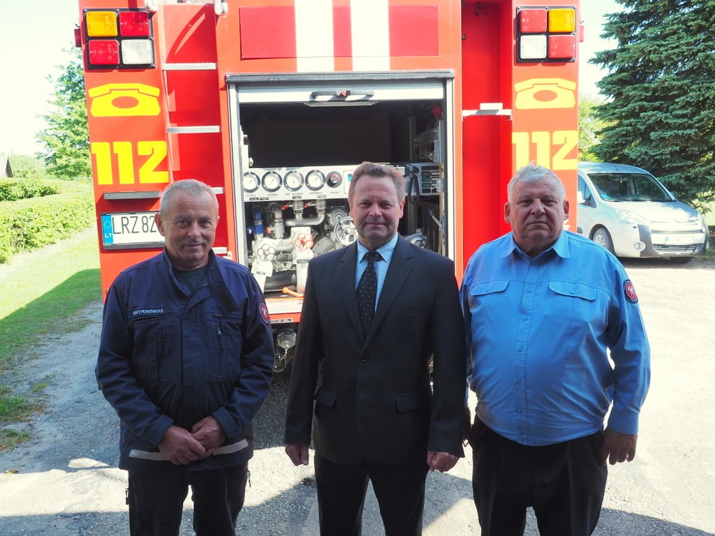 Savivaldybės dėmesys ugniagesiams