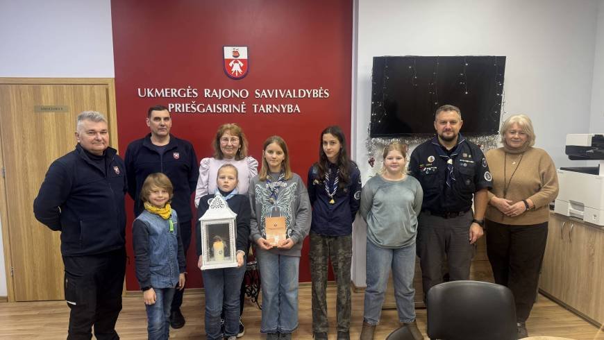 🕯️ Tęsiama graži tradicija: šviesa pasiekė mūsų tarnybą